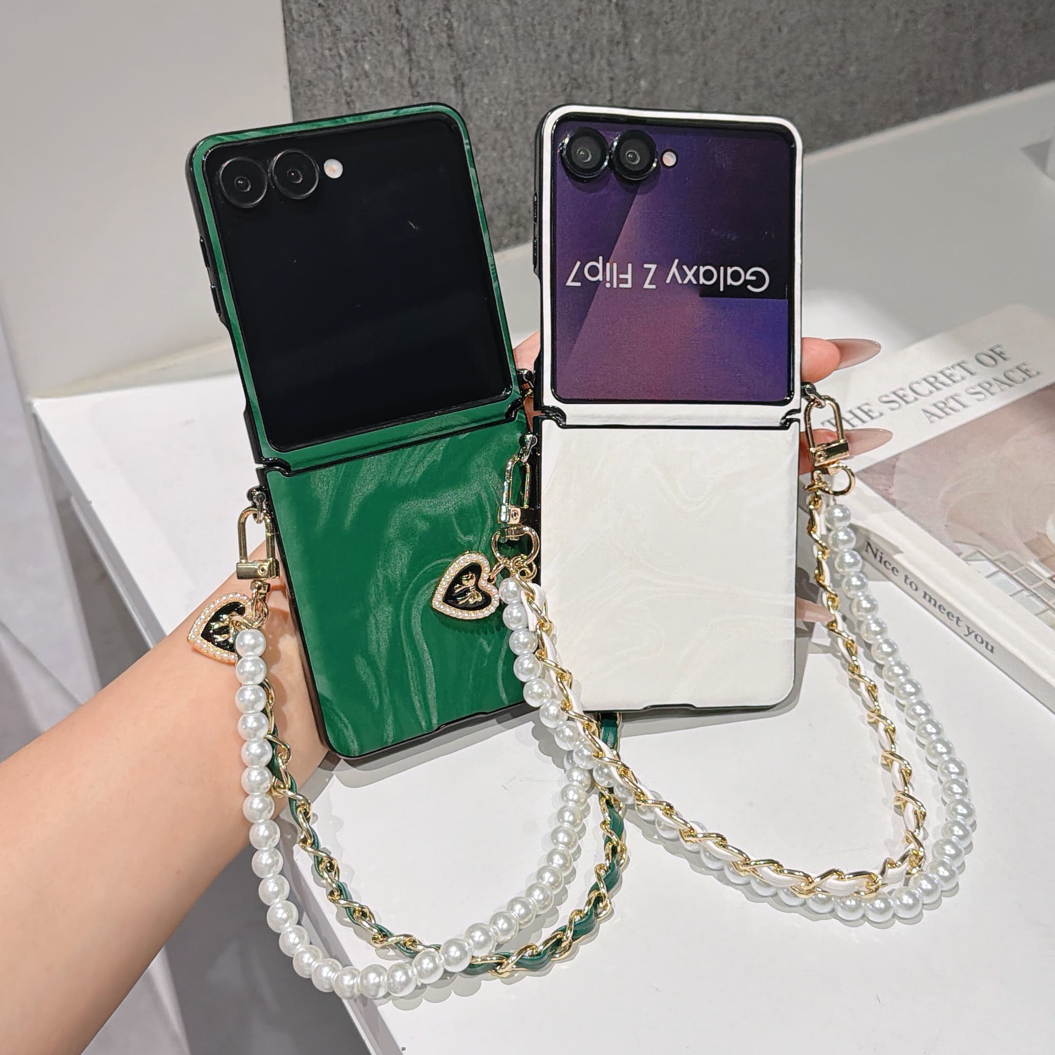 Flip Leather Case - Samsung Galaxy Z Flip 7FE 6